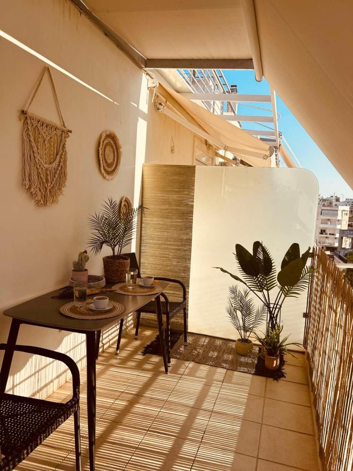 Central & Comfortable, With Acropolis View Atenas Exterior foto